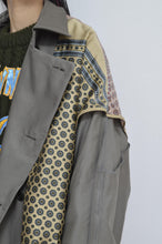 Load image into Gallery viewer, SCARF-LINED TRENCH COAT/KHAKI/02