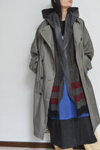 Load image into Gallery viewer, SCARF-LINED TRENCH COAT/KHAKI/02