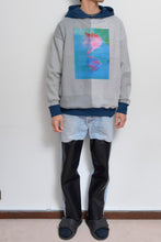 画像をギャラリービューアに読み込む, TWO-TONE HOODIE_BLUE/GREEN print/02 size