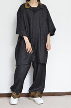 Load image into Gallery viewer, OPEN COLLAR SH_BLK PAISLEY