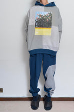 画像をギャラリービューアに読み込む, TWO-TONE HOODIE_BLUE/YELLOW print/01 size