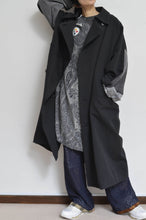 Load image into Gallery viewer, DENIM SLEEVE TRENCH COAT/BLK/02