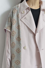 Load image into Gallery viewer, SCARF-LINED TRENCH COAT/PINK/01
