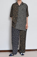 Load image into Gallery viewer, FLORAL MIX OPEN COLLAR SH /02