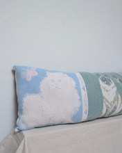 Load image into Gallery viewer, RUG CUSHION_BLUE CAT