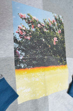 画像をギャラリービューアに読み込む, TWO-TONE HOODIE_BLUE/YELLOW print/01 size