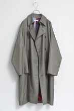 Load image into Gallery viewer, SCARF-LINED TRENCH COAT/KHAKI/01