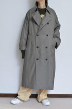 Load image into Gallery viewer, SCARF-LINED TRENCH COAT/KHAKI/02