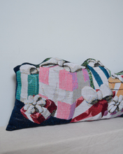 画像をギャラリービューアに読み込む, RUG CUSHION_ PRESENTS