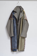 Load image into Gallery viewer, SCARF-LINED TRENCH COAT/KHAKI/02