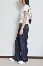 Load image into Gallery viewer, TABLE CLOTH CROSSOVER C/D OFF WHITE_A