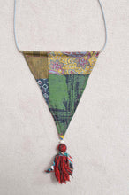 画像をギャラリービューアに読み込む, SCARF TAPESTRY_C