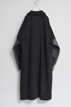 Load image into Gallery viewer, DENIM SLEEVE TRENCH COAT/BLK/02