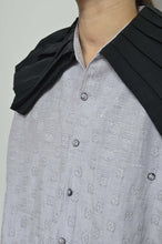 Load image into Gallery viewer, PLEATED COLLAR SH_B
