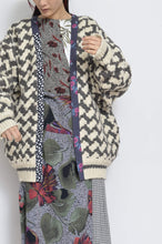 Load image into Gallery viewer, KNIT C/D_A/OW&BLK