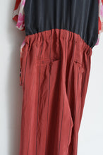 Load image into Gallery viewer, JUMPSUIT_FLORAL 02 / ASS_B