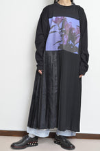 Load image into Gallery viewer, PLEATS OP_PRINT L/ST (02_BLK/YURI)