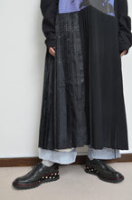 Load image into Gallery viewer, PLEATS OP_PRINT L/ST (02_BLK/YURI)