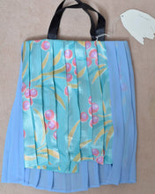 画像をギャラリービューアに読み込む, PLEATED BAG/SMALL_C