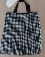 画像をギャラリービューアに読み込む, PLEATED BAG/SMALL_D