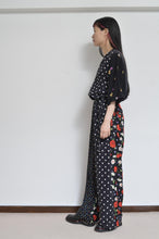 Load image into Gallery viewer, JUMPSUIT_FLORAL 01 / ASS_D