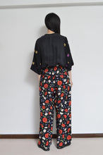 Load image into Gallery viewer, JUMPSUIT_FLORAL 01 / ASS_D