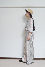 Load image into Gallery viewer, JUMPSUIT_FLORAL 02 / ASS_A