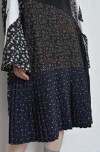 Load image into Gallery viewer, UNE UNE SHORT OP/DARK_B