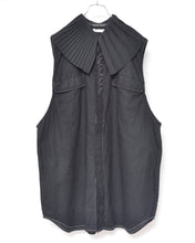 画像をギャラリービューアに読み込む, PLEATED COLLAR SLEEVELESS SHIRT_C