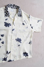 Load image into Gallery viewer, OPEN COLLAR SH_FLOWER/FLOWER
