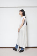 Load image into Gallery viewer, JAGGED OP / IVORY