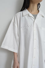 Load image into Gallery viewer, TABLE CLOTH OPEN COLLAR SH / OFF WHITE_02