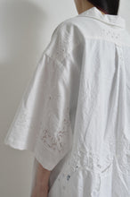 Load image into Gallery viewer, TABLE CLOTH OPEN COLLAR SH / OFF WHITE_02