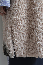 画像をギャラリービューアに読み込む, WAVY FUR COAT