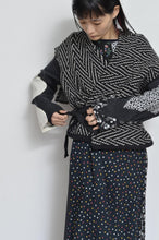 Load image into Gallery viewer, KNIT CROSSOVER C/D_C