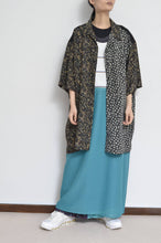 Load image into Gallery viewer, FLORAL MIX OPEN COLLAR SH /02