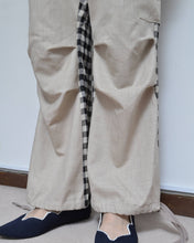 画像をギャラリービューアに読み込む, 6PK FLARE PT/BEIGE/01