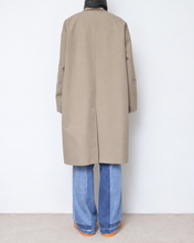 画像をギャラリービューアに読み込む, Flower charm pea coat / peach skin