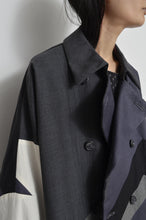 Load image into Gallery viewer, SLACKS UNE UNE TRENCH COAT/SHORT_02