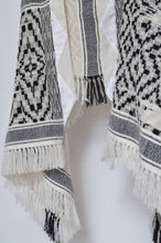 画像をギャラリービューアに読み込む, tsutae SHAWL HOODIE_SHUMAG / OFF WH×BLK