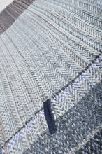 画像をギャラリービューアに読み込む, HOOD SHAWL (tsutae SPECIAL) / B