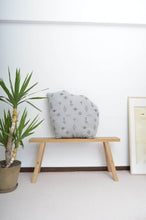 画像をギャラリービューアに読み込む, RUG CUSHION (TSUKINOWA BEAR)