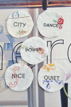 Load image into Gallery viewer, TABLE CLOTH COASTER_set of 5 / B