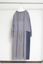 Load image into Gallery viewer, SH ROBE / A