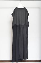 Load image into Gallery viewer, T-SLIP OP (NO SLEEVE) / D