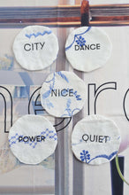 Load image into Gallery viewer, TABLE CLOTH COASTER_set of 5/D