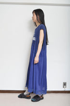 Load image into Gallery viewer, T-SLIP OP (NO SLEEVE) / C