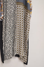 Load image into Gallery viewer, FLORAL W SLEEVE OP(22AW)_00-01