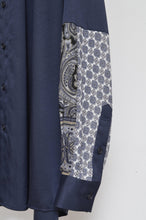 Load image into Gallery viewer, SILKY TWILL SHIRTS (PRINT) NAVY/02