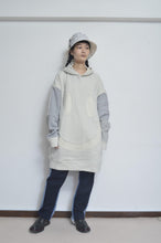 Load image into Gallery viewer, SMILE BACKPILE HOODIE / L.GRAY